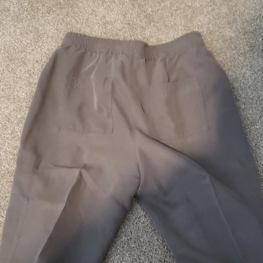 Chico's capri cargo pants - Picture 6 of 6